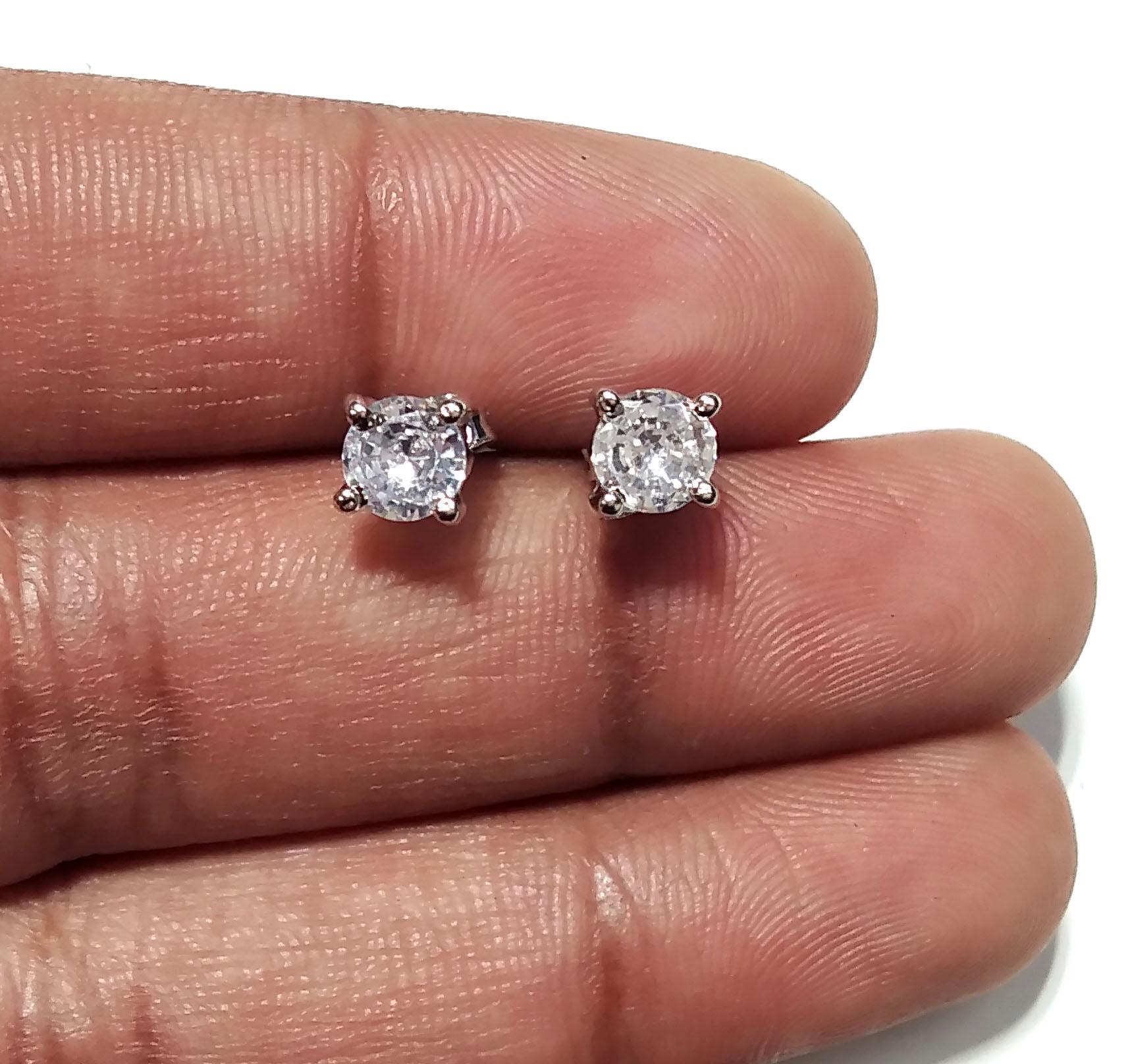 Beautiful White Zircon Faceted Stud Earrings, 925 Starling Silver Earring, Natural Zircon Gemstone Round Shape Stone Size 5x5mm Gift For Her